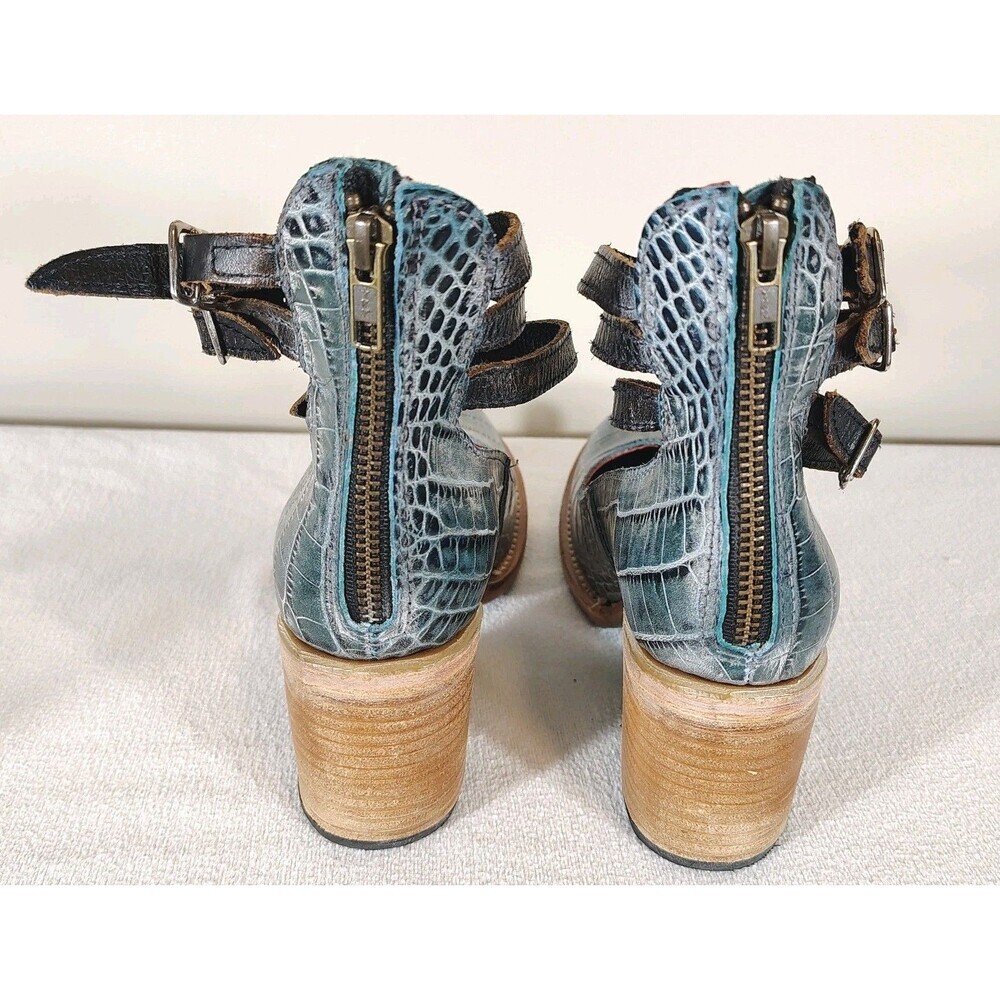 Freebird by Steven Womens Blue Randi Triple Strap Leather Pumps Sz 9 Block Heel - Picture 6 of 12